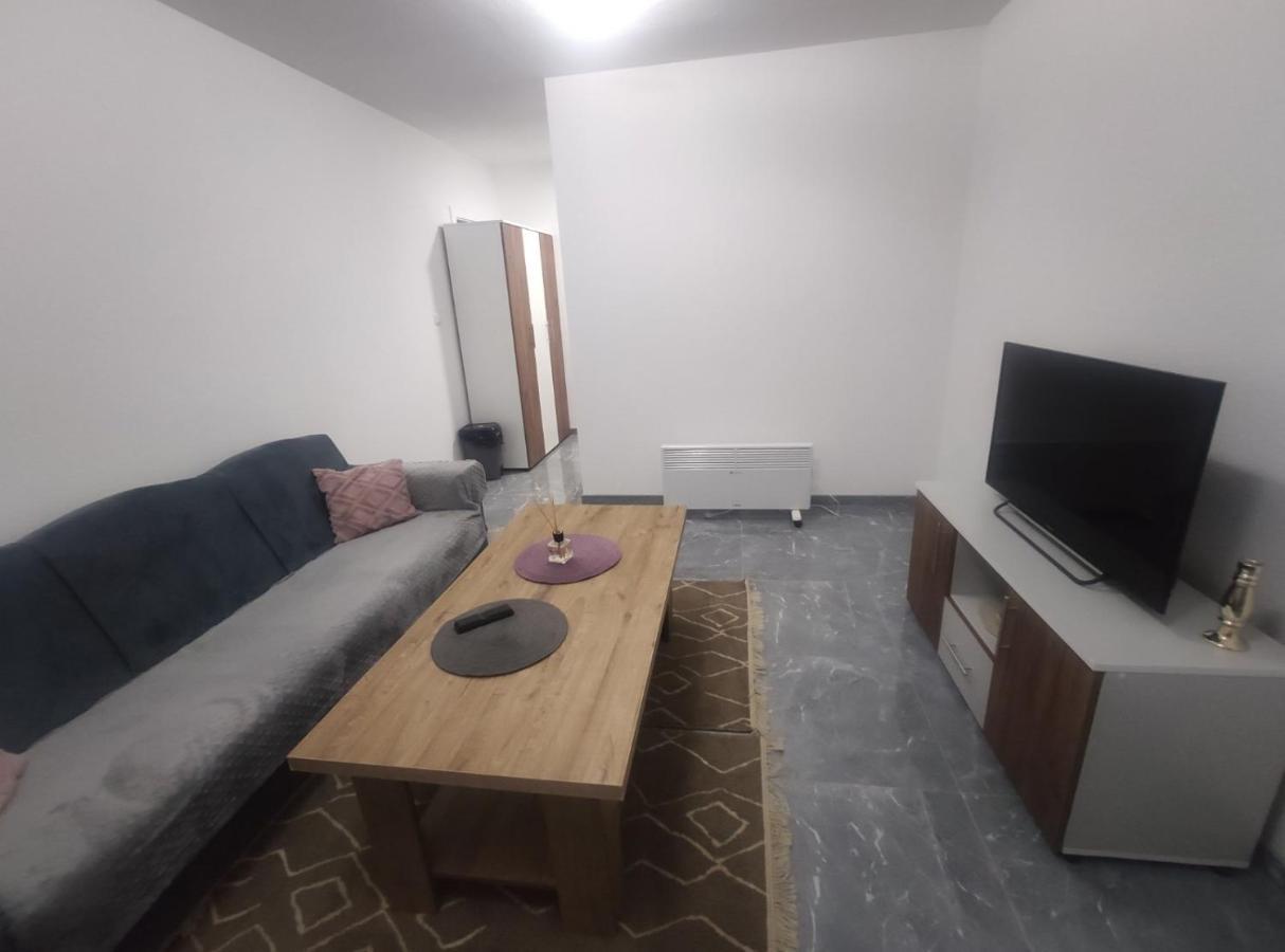 Appartamento Neer Zivinice Esterno foto